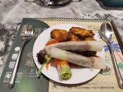 -金马门国际美食百汇(珞喻路店)