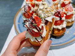 草莓忌廉华夫饼-BE BRIGHT KITCHEN(正佳广场店)