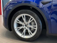 -TESLA 特斯拉(北京颐堤港体验店)