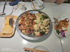 -小鱼小牛·鱼牛干锅·脆鱼火锅(世欧广场店)