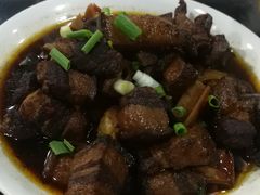 红烧肉-梯坎豆花