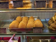-白玉兰食品甜凤店(合生汇店)