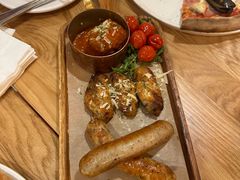 -城市大道红炉披萨烘焙坊