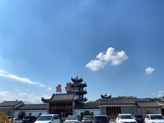 -慈城服务区-停车场