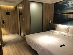 -杭州西湖湖滨银泰亚朵酒店