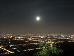 -鬼笑石后山停车场