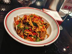 -川流不息·地道川菜·小龙虾(新松江路店)