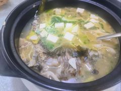 -土砂锅生态山庄·非遗砂锅雅鱼