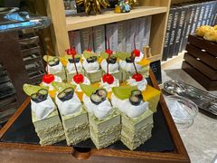 -昆山裕元花园酒店·温莎西餐厅
