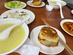小米粥-宝瑞门钉肉饼店