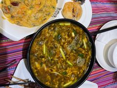 小锅米线-香巴拉云南餐厅(华莱坞店)