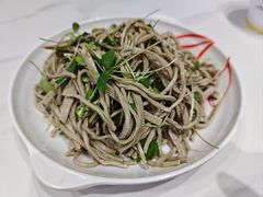 香椿苗拌黑豆腐丝-嘉和一品(中关村银网中心)