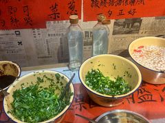 -柳州肥姨妈大骨螺蛳粉(沙河店)