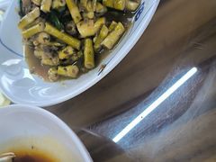 -芦茨金富饭庄·25年老字号·专做稻草鸡