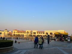 -百联奥特莱斯广场(南京店)