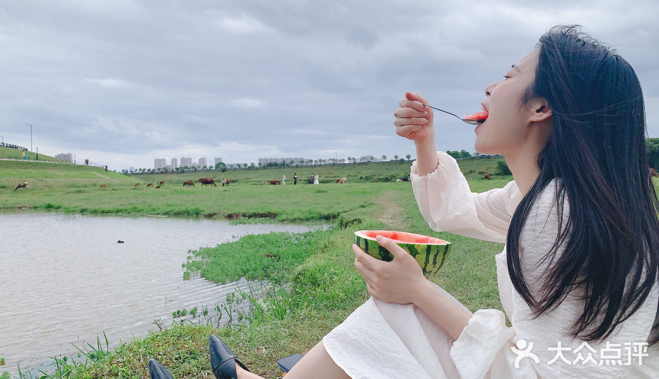作为长沙人就不去跟外地人挤国金街了，给外地人腾个地