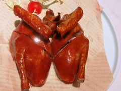 红烧玻璃乳鸽-清平饭店•广州第一鸡(陈家祠店)