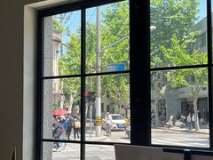 -Fridi Patisserie Cafe