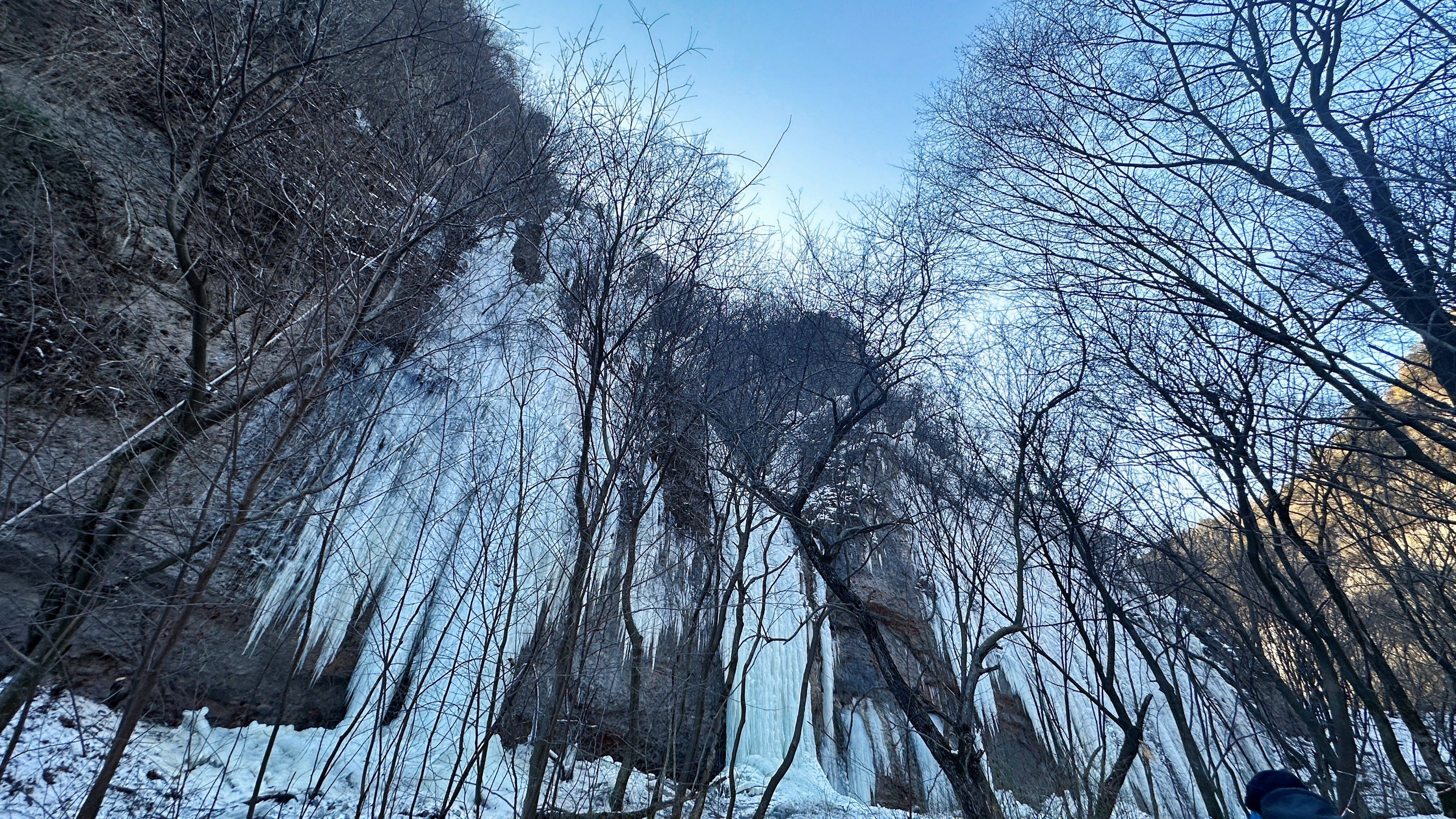 溪山胜境冰瀑布