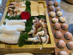 -慢丽江·云南野生菌土鸡锅(付家庄店)
