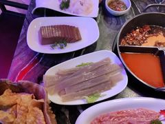 -热火朝天鲜切牛肉火锅(南强街巷店)