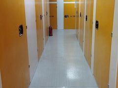 -安东易迷你自助仓储寄存仓库(顾戴路店)