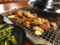 -肉甲韩国木炭烤肉(新壹街1店)