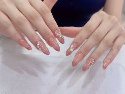 -尤米一站式美甲美睫