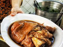 -Kha Mu Charoensang(Silom)