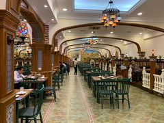 大堂-清真·玛丽亚新疆菜主题餐厅(浙江中路店)
