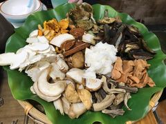 -阿鹏故事云南野生菌火锅(人民路店)