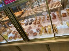 -永旺黄岛购物中心