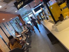 等位区-麦当劳(天兴罗斯福店)