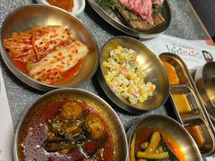 -草家酱蟹炭火烤肉店(珲春南路二店)
