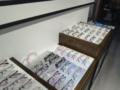-零度眼镜·宝视友·蔡司依视路(吾悦花街店)