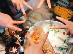 -湊湊火锅·茶憩(新中关购物中心店)