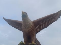 -巨鹰广场