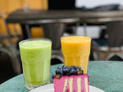 蓝莓乳酪夹心蛋糕-Lokal(武康路店)