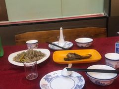 -呷呷好龙虾·湖南常德钵子菜·湘菜(公明天虹总店)