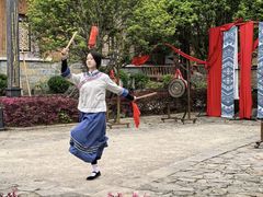-高荡千年布依古寨旅游景区
