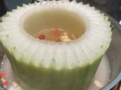 -得意咚瓜·顺德鱼生·冬瓜火锅(深圳首店)