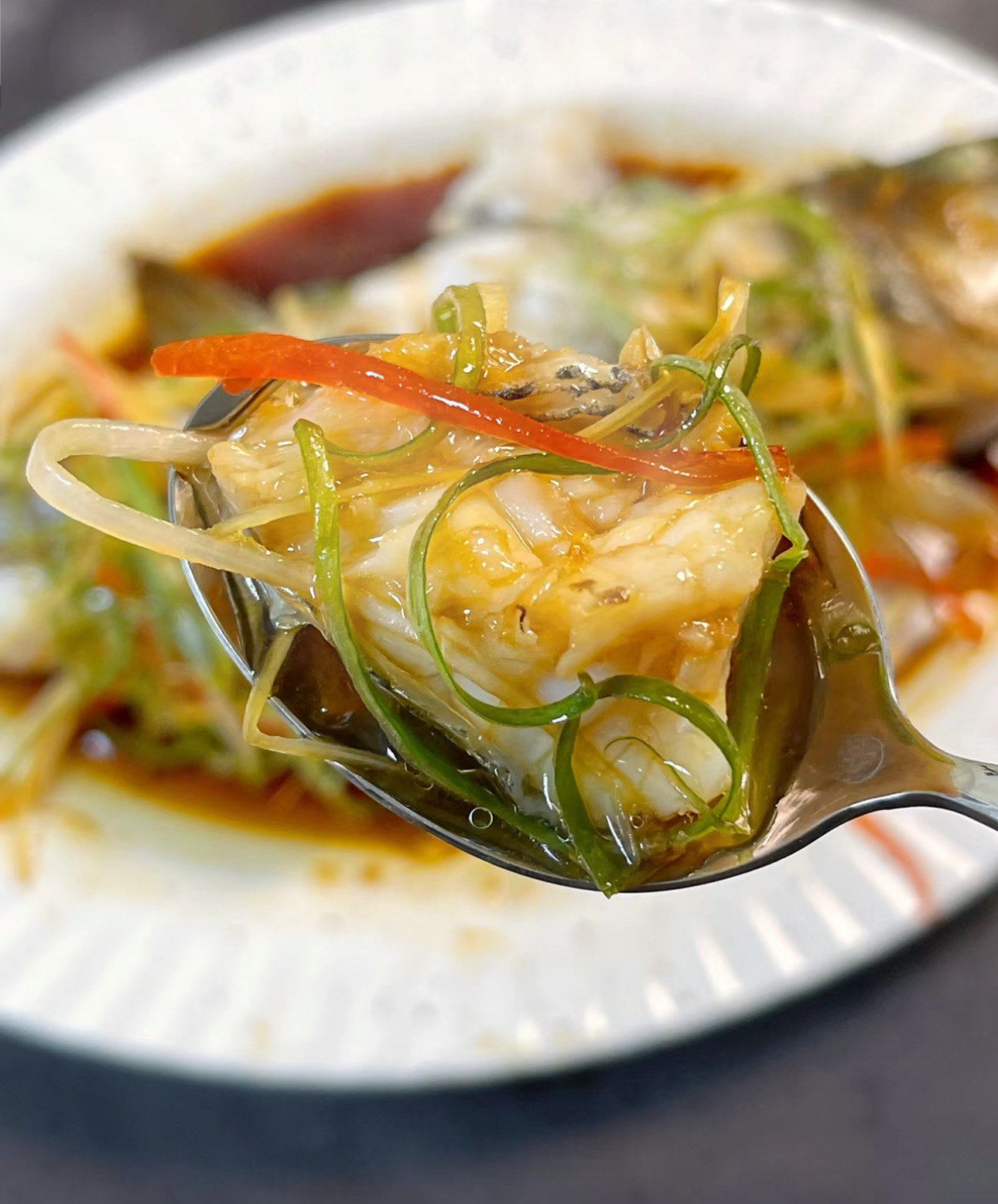 演员壮丽：嫁大12岁唐国强连生两子如今一家五口其乐融融