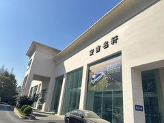 -上海安吉名轩·凯迪拉克4S店