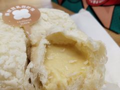 酥软豆乳四叶包-好利来(八角店)