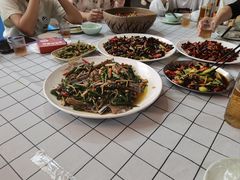 -去吃小龙虾·江湖菜·烧烤(南滨路店)