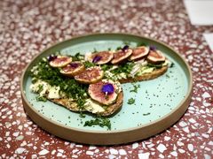 无花果手撕鸡肉tapas-Toris(LuOne凯德晶萃广场店)