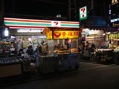 -六合夜市