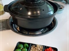 -东椰·海南椰子鸡火锅(朝阳门店)