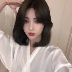 -AYO SALON