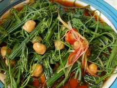 清炒南瓜尖儿-巴依老爷新疆美食(常营店)